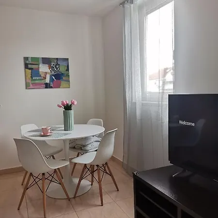 Apartament Four4