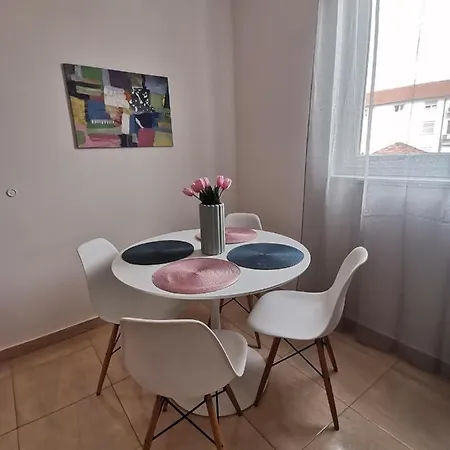 Four4 Apartament